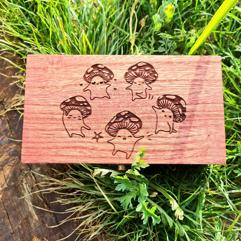 Happy Dancing Mushrooms Dice Box - CRITIT