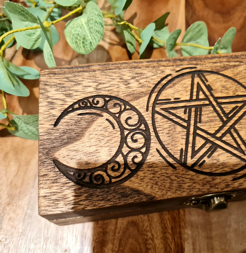 Moon and star small wooden box